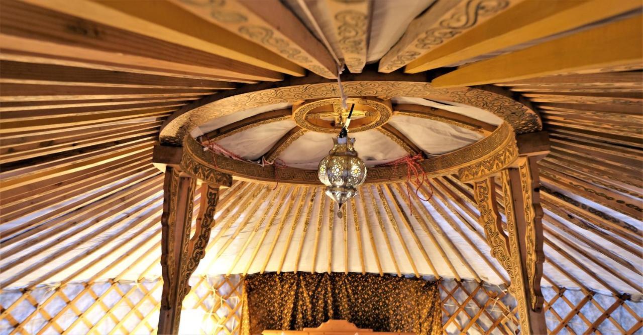 Mongolische Jurte Im Art.Quartier Hotel Velgast Bagian luar foto